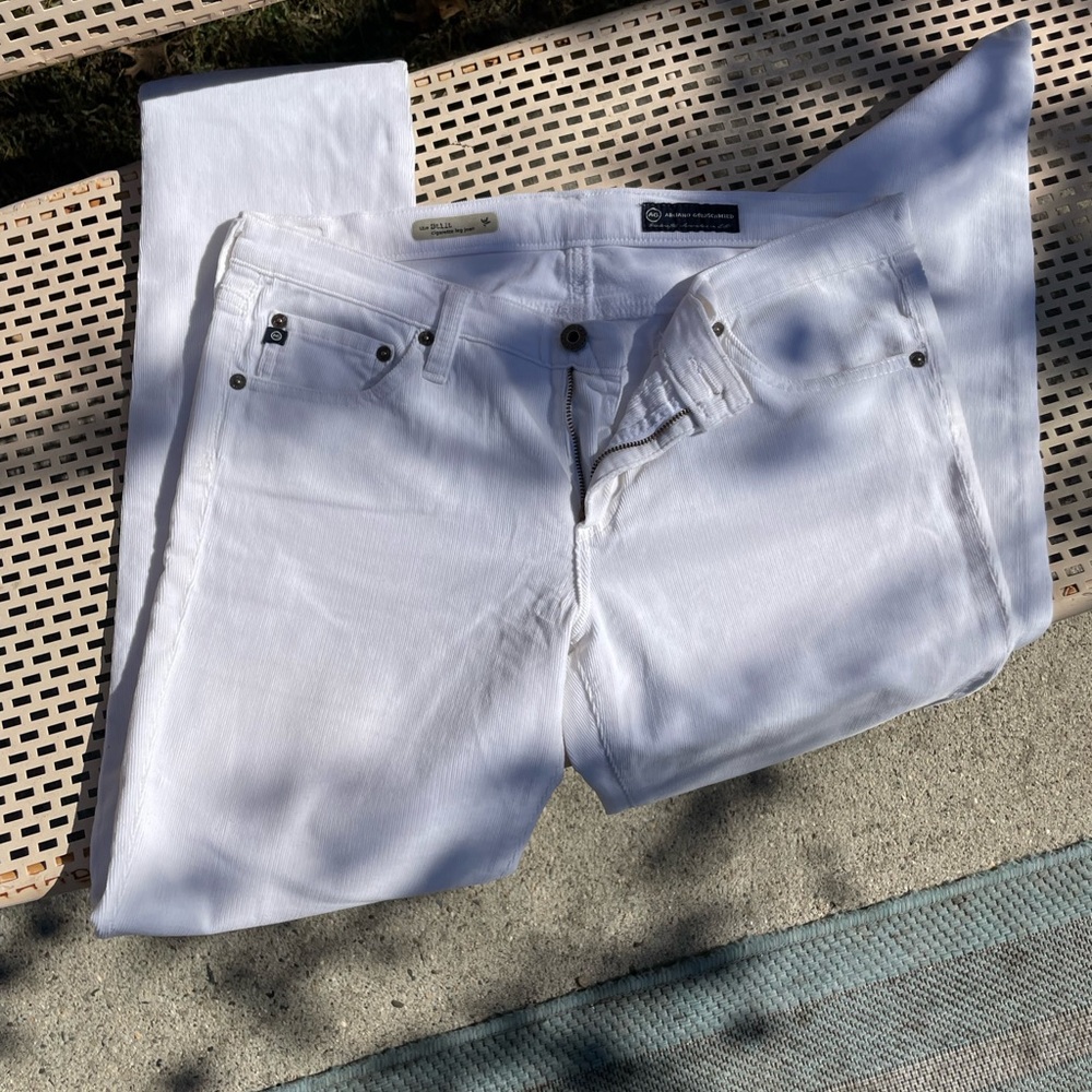 AG the Stilt Cigarette Leg Jean Sz. 30 R off white corduroy.